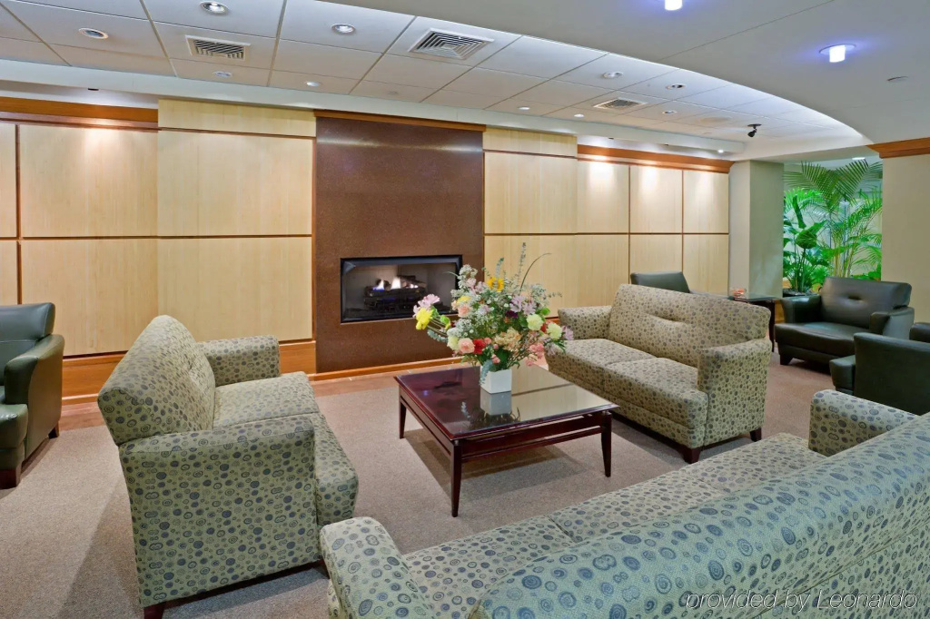 DoubleTree by Hilton Providence Airport (PVD)