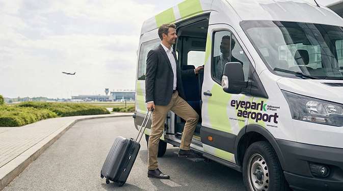 Eyepark Airport (YUL)