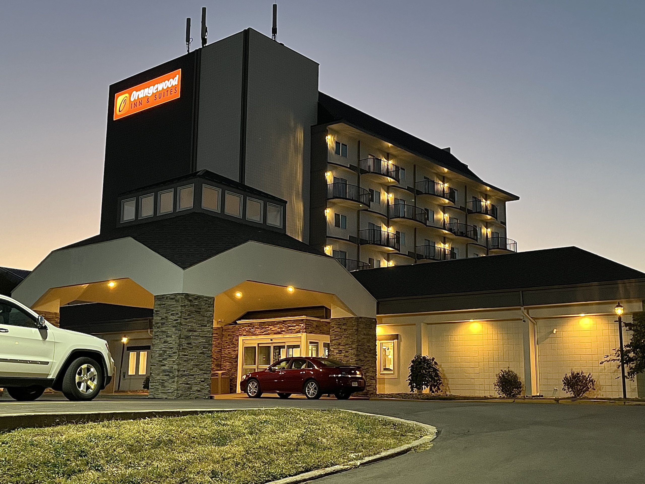 Orangewood Inn & Suites - 4 day minimum