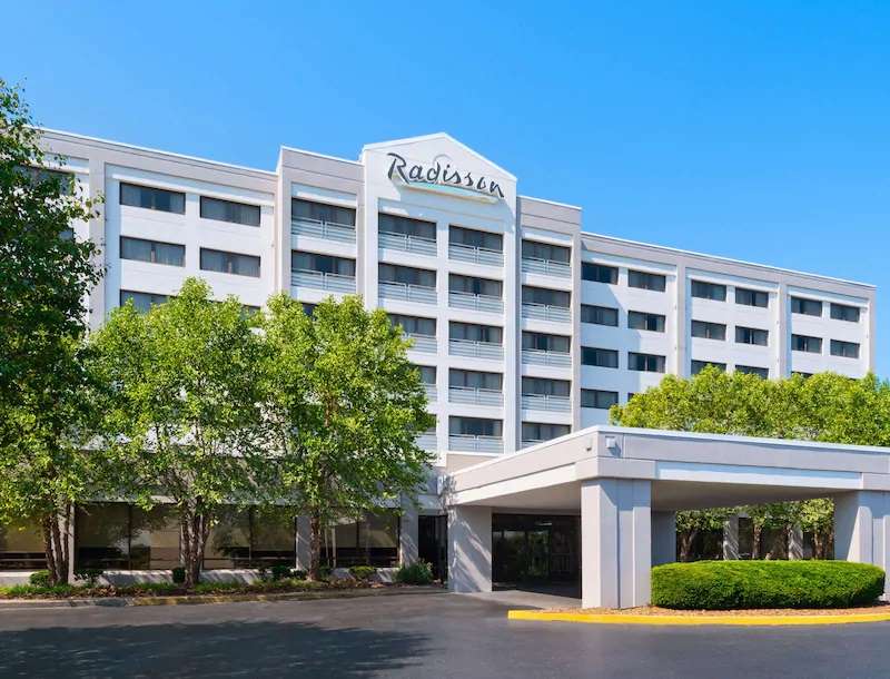 Radisson Hotel (BNA)