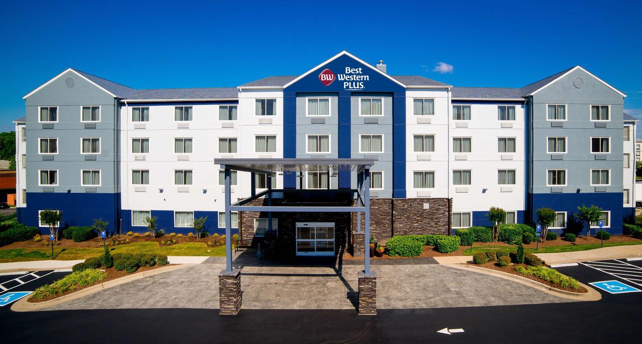 Best Western Plus (BNA)