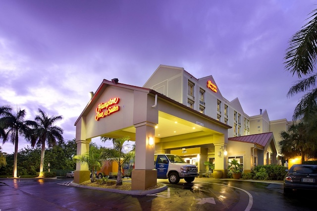 Hampton Inn & Suites Ft. Lauderdale Airport (FLL)