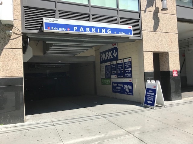 Hyatt Place Flushing - LAZ Parking (LGA)